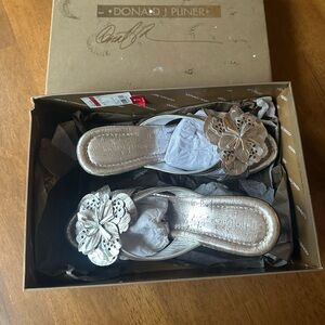 Donald J. Pliner Women's Metallic Sandals with Floral Accent (NEW) 7